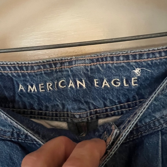 American Eagle yoke front Mom Jeans - Picture 3 of 6